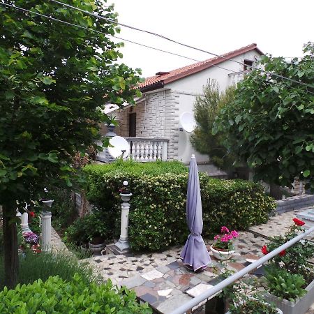 2 L Apartment Jablanac Luaran gambar