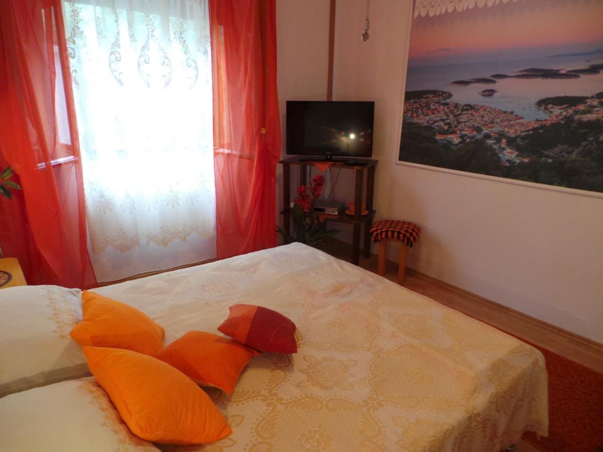 2 L Apartment Jablanac Luaran gambar
