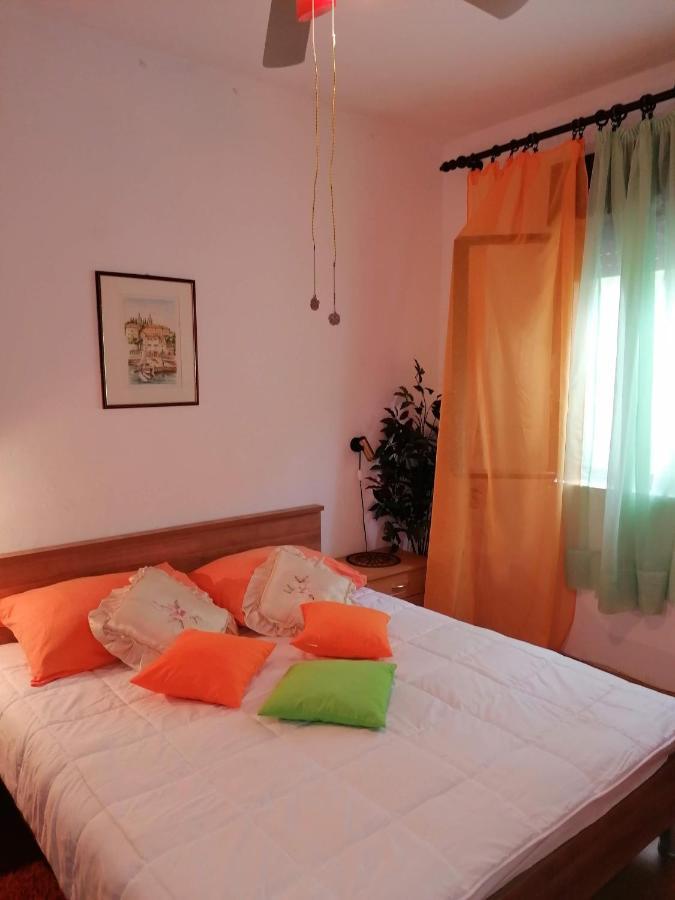 2 L Apartment Jablanac Luaran gambar